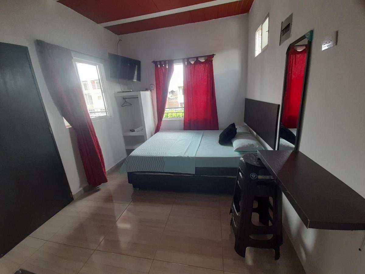 Apartaestudios El Jardin Cali Kamer foto